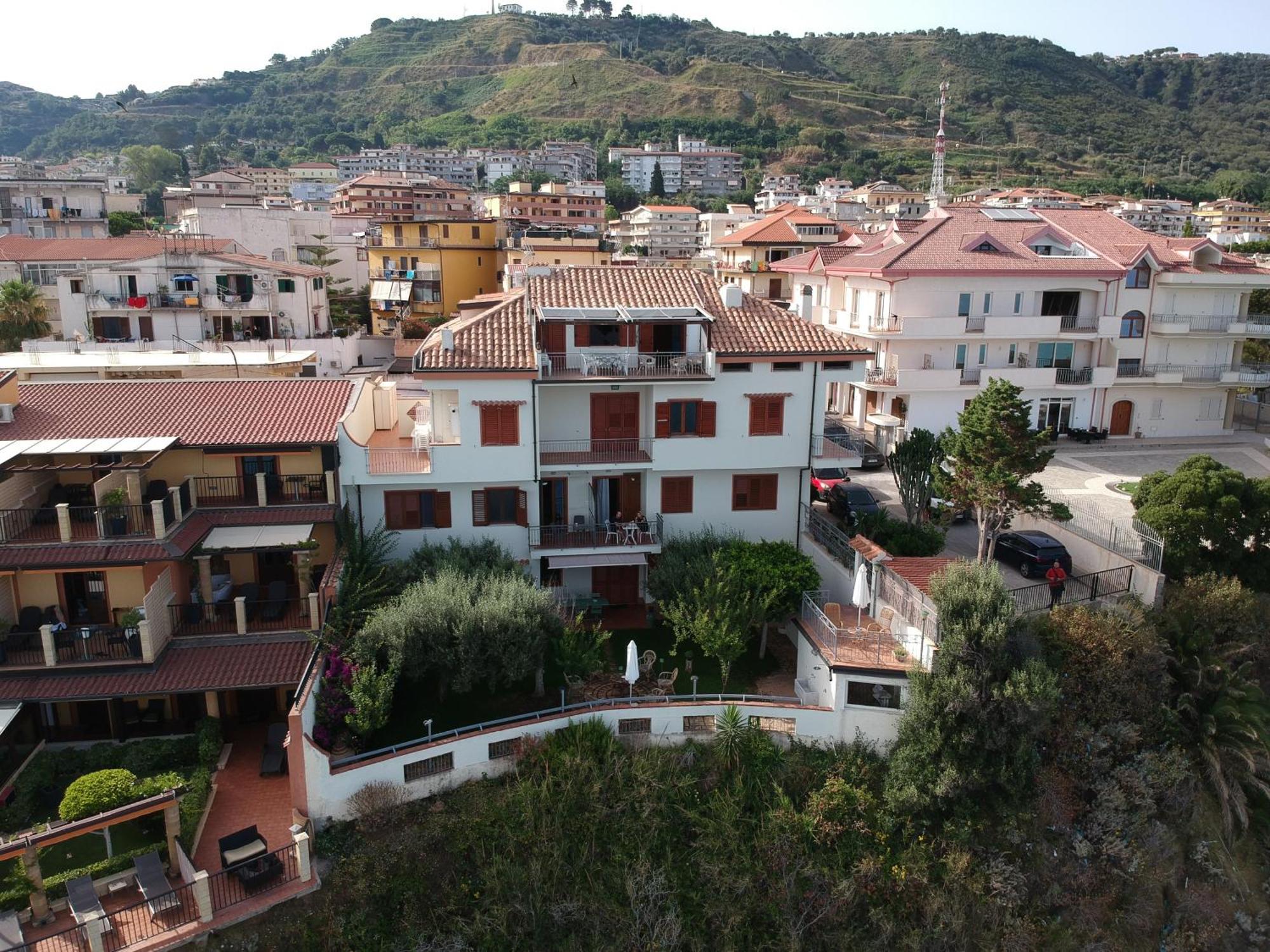 Caia Appartamenti Tropea Exterior photo